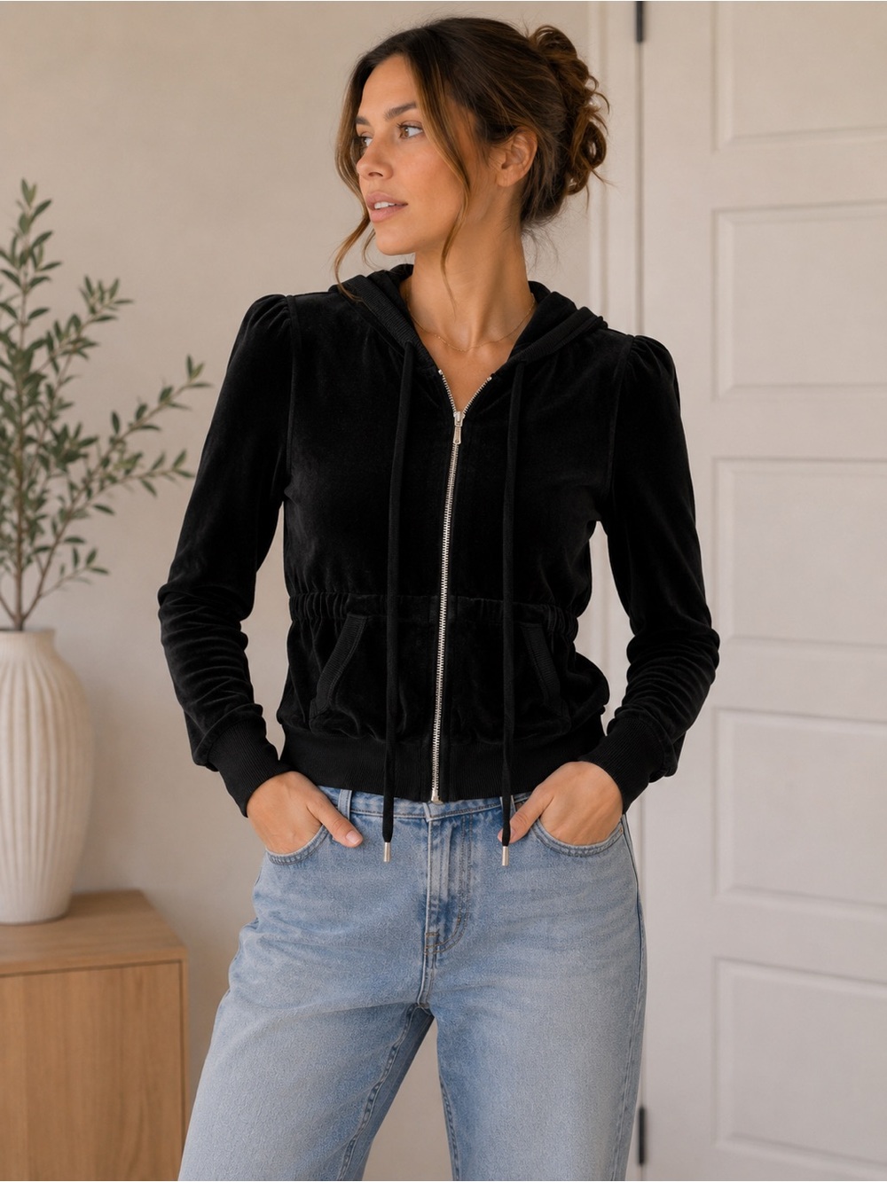Y2K Vintage Juicy Couture Black Velour Zip-Up Hoodie – Size Medium